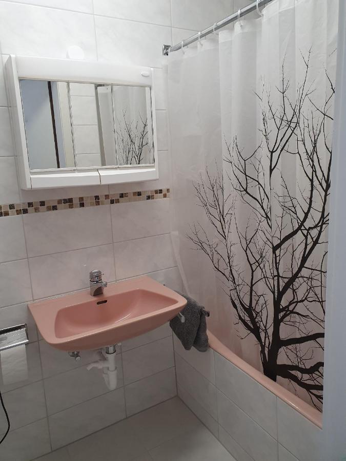 Ferienwohnung Am Kurpark Bad Wildbad Ngoại thất bức ảnh