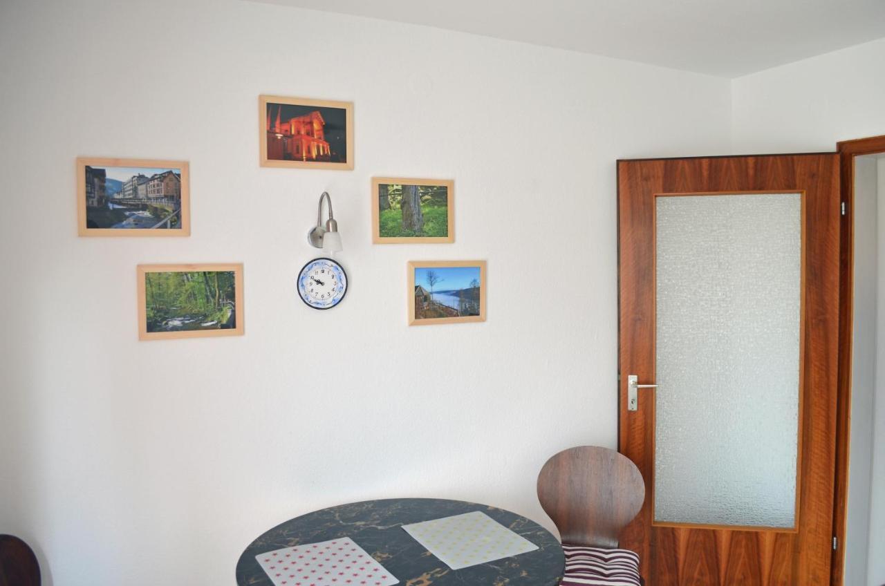 Ferienwohnung Am Kurpark Bad Wildbad Ngoại thất bức ảnh