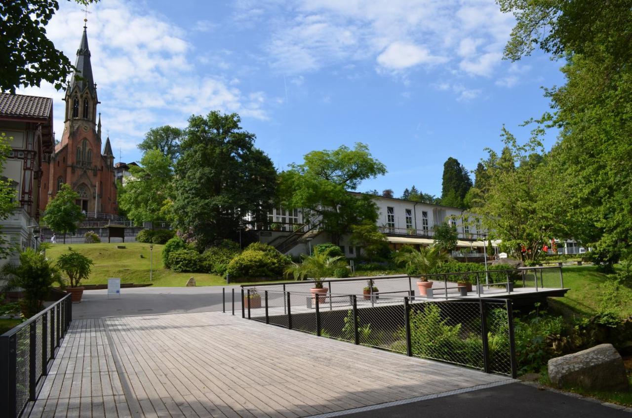 Ferienwohnung Am Kurpark Bad Wildbad Ngoại thất bức ảnh
